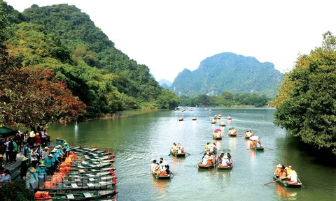 Du lịch Ninh Bình thắng lớn trong 6 tháng đầu năm 2025