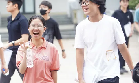 Kết thúc kỳ thi Tốt nghiệp THPT 2025, đề ngoại ngữ dễ không?