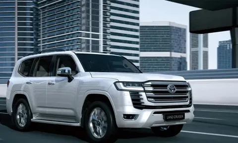 Toyota Land Cruiser tiếp tục cháy hàng tại Nhật Bản