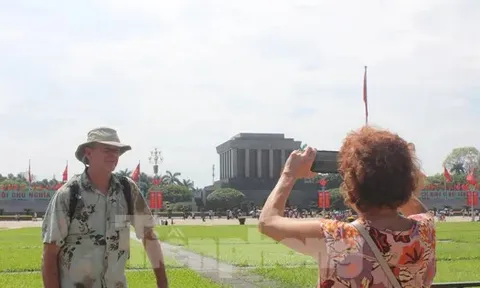 Khách nước nào đến Việt Nam đông nhất?