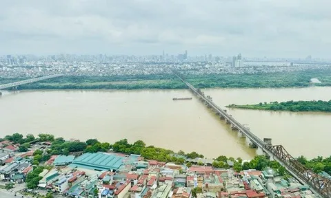 Tạo điều kiện thuận lợi để Thành phố Hà Nội triển khai phát triển trục sông Hồng