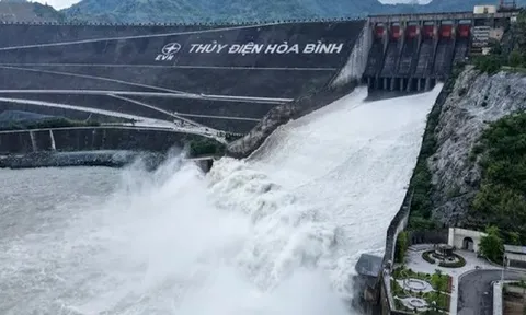 Thủy điện Hòa Bình sắp mở 1 cửa xả lũ, thông báo khẩn cho 6 tỉnh, thành phố