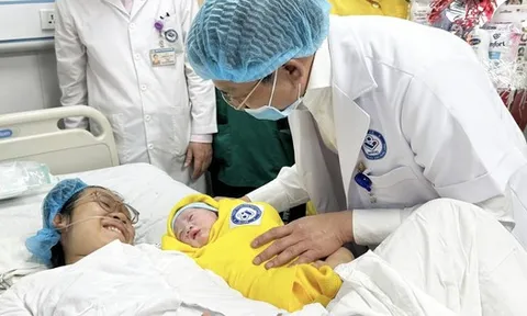 Chính sách dân số mới: Sinh con sẽ được hỗ trợ tiền?