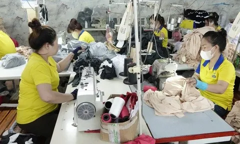 Tăng lương tối thiểu 7,2%, người lao động mong thêm điều này