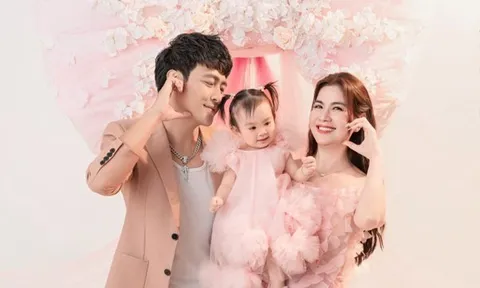 Cặp đôi diễn viên nổi tiếng Vbiz: Chờ 8 năm để được ẵm bồng con đầu lòng, hạnh phúc hơn khi được làm bố mẹ
