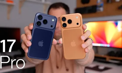 Cận cảnh iPhone 17 Pro Max với màu sắc hoàn toàn mới