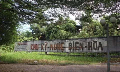 Tận thấy khu công nghiệp lâu đời nhất Việt Nam trước ngày 'khai tử'