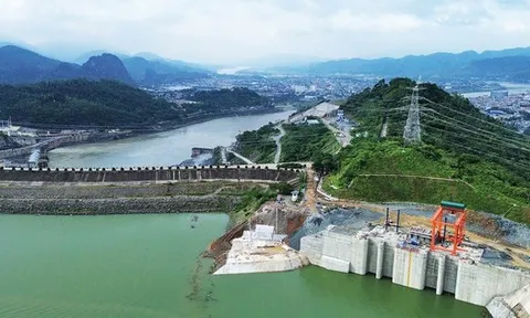 Dự án Thủy điện Hòa Bình mở rộng: Tăng tốc thi công, sẵn sàng phát điện vào tháng 8