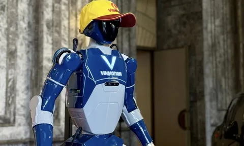 Chuyện giờ mới kể về robot hình người của VinMotion: 100% Make in Vietnam, chưa đầy 6 tháng tuổi mà đã biết nhảy múa nhịp nhàng