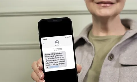 Nhận được tin nhắn SMS này thì phải xóa ngay nếu không muốn mất tiền trong tài khoản