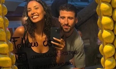 Bạn gái Dias gây sốt với bộ sưu tập trong mơ