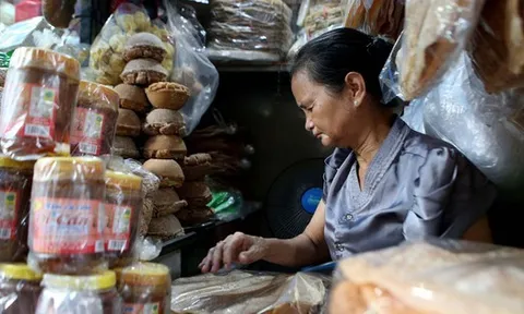 Hộ kinh doanh chờ gỡ vướng chính sách thuế