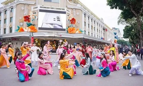 Du lịch Hà Nội sôi động với loại hoạt động chào đón Quốc khánh