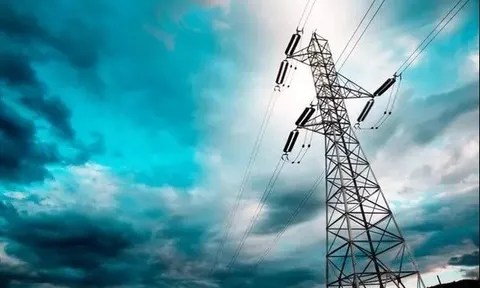 Mỹ đang thiếu năng lượng để chạy đua xe điện và AI với Trung Quốc?