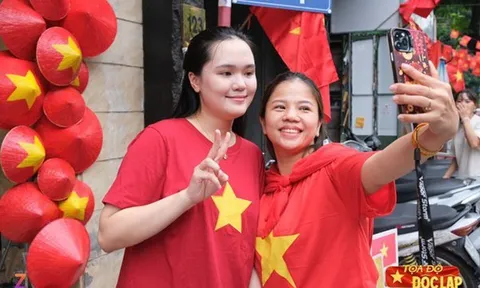 Bà xã của tuyển thủ Duy Mạnh ghi điểm trong mắt cộng đồng mạng