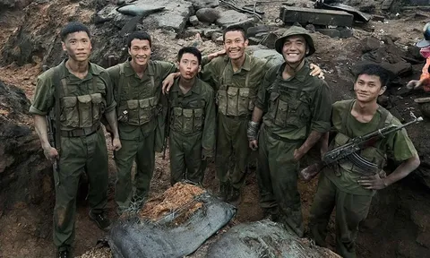 7 nam diễn viên hóa thân thành 7 chiến sĩ quả cảm trong bom tấn "Mưa Đỏ" là ai?