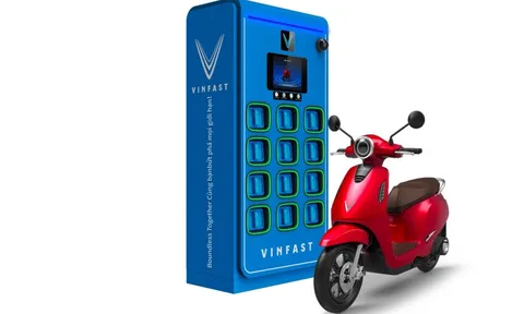 Tỷ phú Phạm Nhật Vượng chơi lớn mở 150.000 trạm đổi pin xe máy điện - dày hơn cả trạm xăng, quyết phổ cập xe VinFast