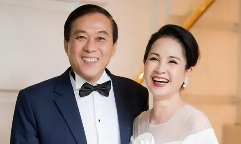 Vợ chồng nghệ sĩ nổi tiếng và hành trình gần 40 năm bên nhau, vinh dự đặc biệt trong lễ diễu hành 2/9