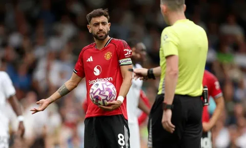 Bruno Fernandes tiết lộ sự thật đằng sau cú sút phạt đền "thảm họa" cho MU