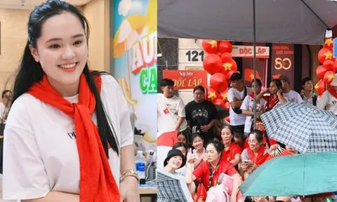 Phỏng vấn: Vợ Duy Mạnh - Văn Quyết dựng ô lớn cho người dân trú mưa khi xem tổng duyệt diễu binh, diễu hành A80