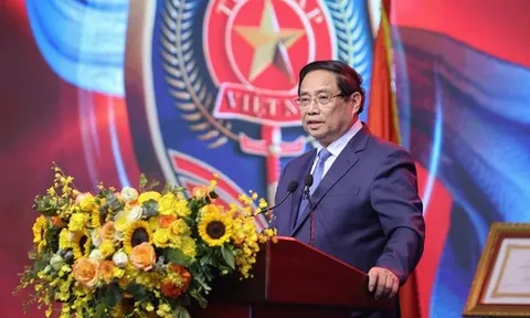 Thủ tướng: Thể chế thông thoáng nhưng cần ngăn chặn "trục lợi chính sách"