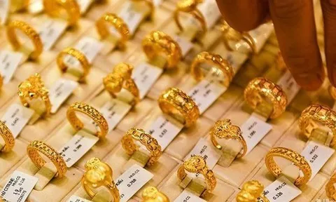 Giá vàng nhẫn vừa lập đỉnh gần 130 triệu đồng/lượng: Nữ nhân viên văn phòng mua vàng từ lúc 65 triệu, nay sở hữu gần 200 chỉ