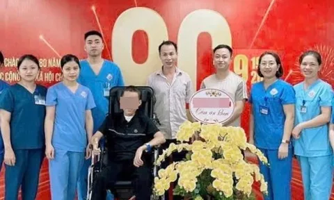 Cứu sống nam thanh niên đang được đưa 'về nhà lo hậu sự'