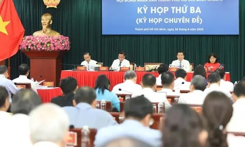 UBND TP HCM đề xuất tăng hỗ trợ cho phụ nữ sinh đủ 2 con