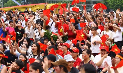 Chính thức: Tặng 100.000 đồng/người cho toàn dân ăn Tết Độc lập