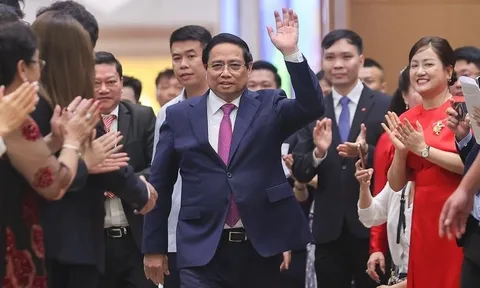 Thủ tướng gặp mặt Viettel, PVN, Sungroup, DEEP C... và hàng trăm doanh nghiệp tại Hội Nghị "80 năm doanh nghiệp đồng hành cùng đất nước"