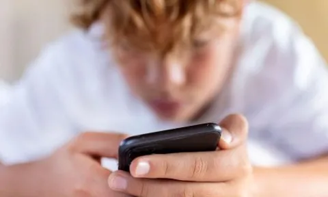 Meta cập nhật quy tắc chatbot cho người dùng tuổi teen