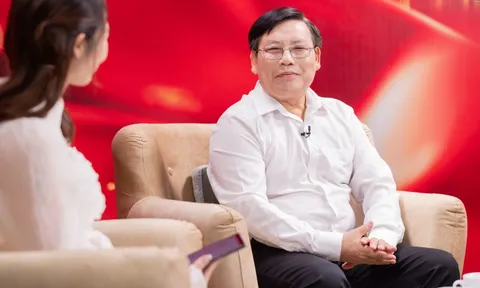 Nhiệm vụ của người trẻ là dạy cho người cao tuổi cách dùng smartphone và internet: người già vẫn có nhu cầu học chứ!