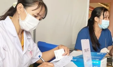 Bộ Y tế đề nghị các địa phương luân chuyển bác sĩ về tuyến xã làm việc