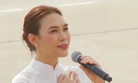 Từ ánh mắt rưng rưng, móng tay màu nguyên bản đến giọng ca tràn đầy cảm xúc: Lý do vì sao Mỹ Tâm vẫn là “họa mi” rực rỡ nhất Vpop