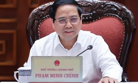 Thủ tướng: Tiếp tục đổi mới tư duy, cách làm trong đầu tư công, tập trung cho các dự án "xoay chuyển tình thế"