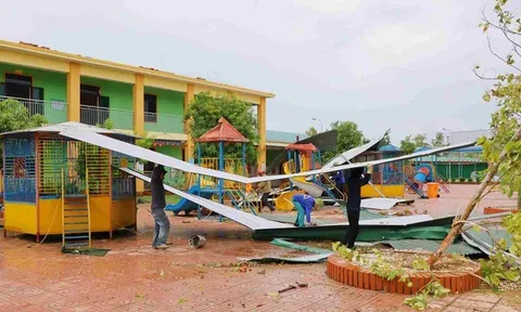 Thủ tướng chỉ đạo khắc phục trường học bị thiên tai, đảm bảo kịp khai giảng