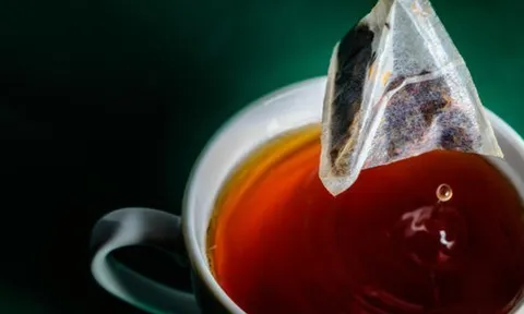 Nghiên cứu xác nhận vi nhựa gây tổn thương gan: Cuộc khủng hoảng vi nhựa đang xâm nhập vào đồ ăn và thức uống hàng ngày của chúng ta