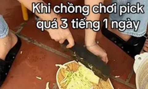 Chồng mải mê pickleball, vợ bực tức mang vợt ra làm thớt, nói một câu khiến chồng lặng người