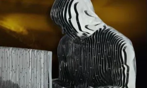 Nóng: Tượng 'cha đẻ' Bitcoin sắp về Việt Nam