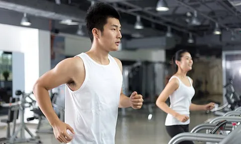 Tìm ra bộ môn kéo dài tuổi thọ hiệu quả nhất với nam giới: Không phải chạy bộ hay cầu lông