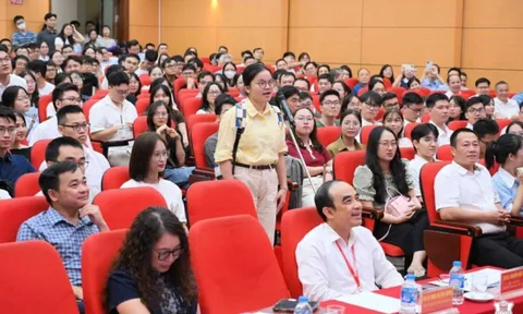 Vì sao nữ bác sĩ nội trú chọn chuyên ngành nội tim mạch khiến cả hội trường vỡ oà, vỗ tay không ngớt: Giải mã TOP 1 khoa khó nhất trong ngành Y