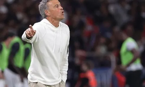 Thuyền trưởng PSG, Luis Enrique gặp tai nạn xe đạp