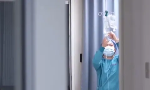 Uống thứ này liên tục 20 ngày, người phụ nữ nguy kịch, tổn thương ruột