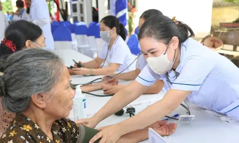 Từng bước thực hiện chính sách miễn viện phí toàn dân