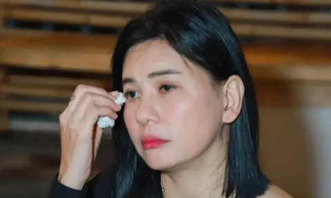 Cát Phượng xin lỗi