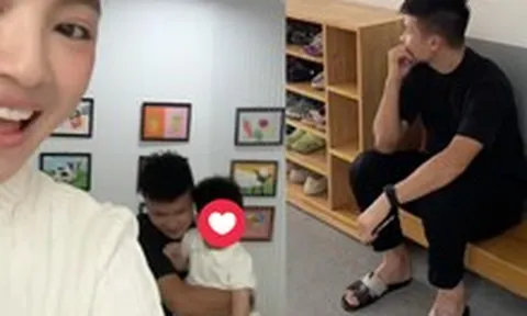 Quang Hải - Chu Thanh Huyền thấp thỏm ngoài cửa lớp ngày đầu bé Lido đi học