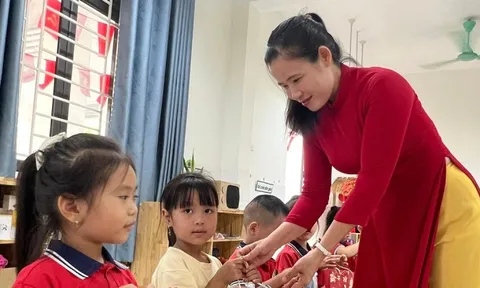 Lương của giáo viên phổ thông công lập dự kiến tăng cao nhất tới 17,6 triệu đồng