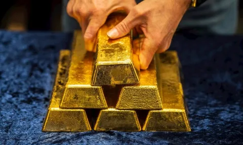 Vàng nóng ‘bỏng tay’ nhưng nắm giữ bao nhiêu lúc này là hợp lý - Chuyên gia có câu trả lời