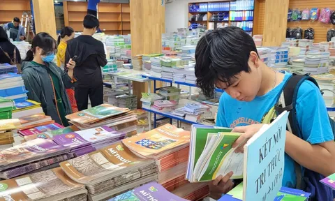 Một bộ sách giáo khoa: Con đường ngắn nhất để bảo đảm công bằng và chất lượng