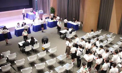 Một công việc trong mơ với thu nhập "miễn bàn", được đi khắp nơi nhưng tiêu chuẩn khắt khe đến bất ngờ